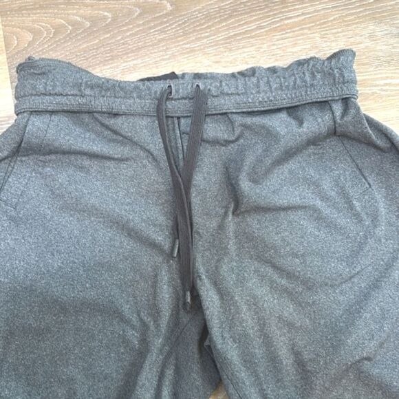 Lululemon Men's Gray Black Shorts Sz L - Picture 4 of 9